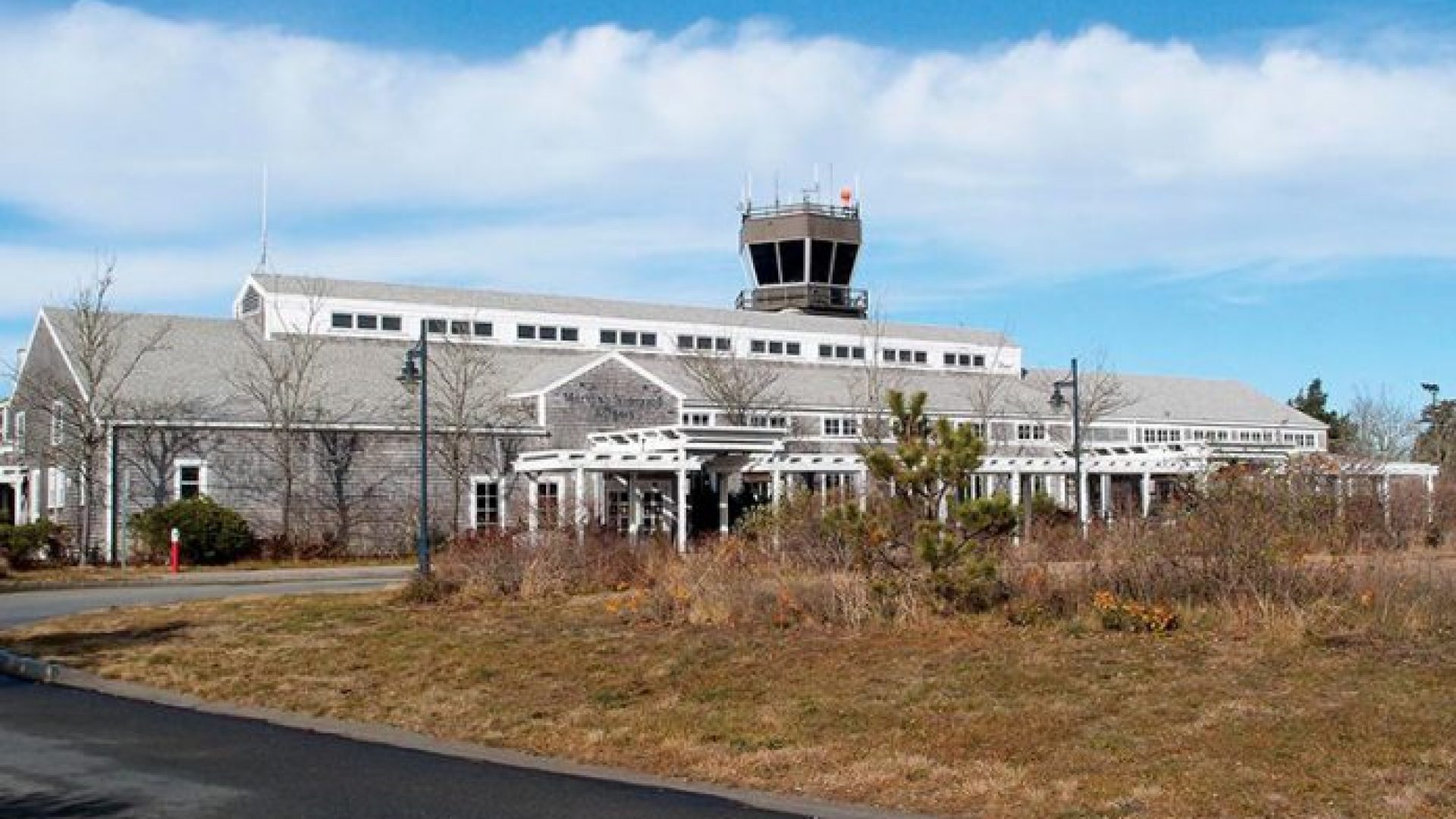 marthas_vineyard_airport